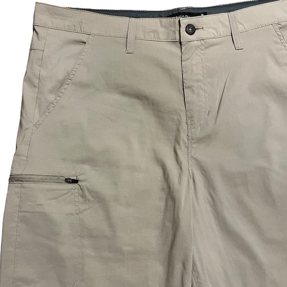 Tahari FLAT FRONT PERFORMANCE STRETCH SHORTS Men’s Size 38 TAN KHAKI EUC - Picture 3 of 8